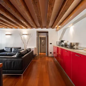 Apartamento Ve.n.i.ce Cera San Moise, Venecia