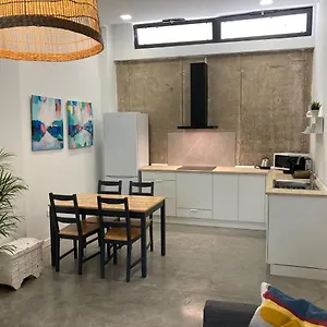 Acogedor En Semisótano Con Patio Y Cerca De La Plaza De España Apartamento Sevilla